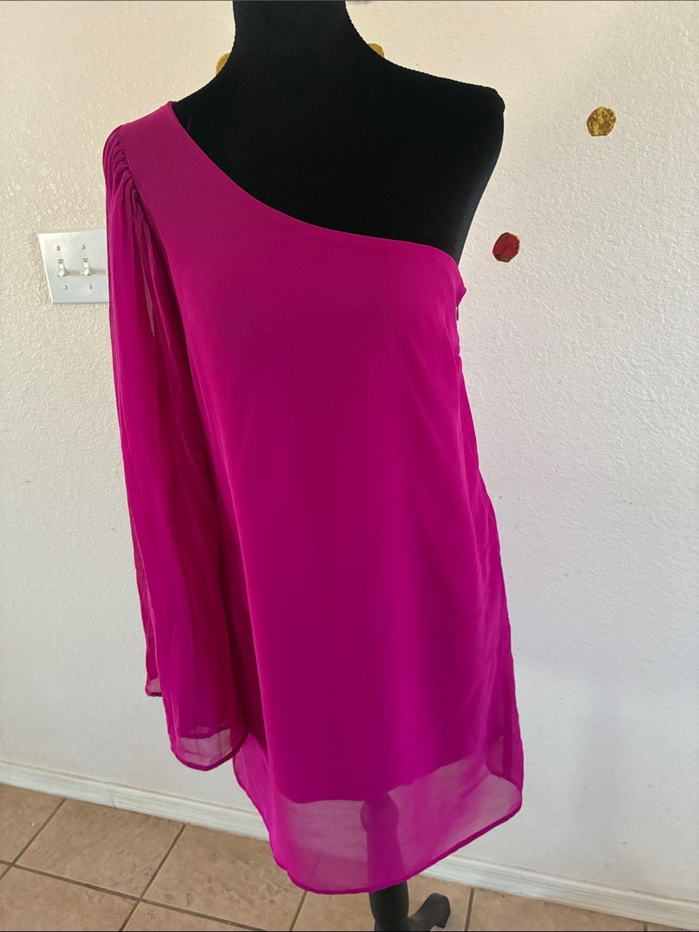 Forever 21 One-Shoulder Fuchsia Party Dress